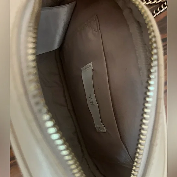 Small H&M cream colored purse - Picture 4 of 5
